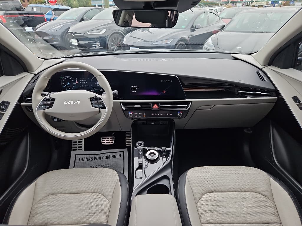 2024 Kia Niro EV view 19