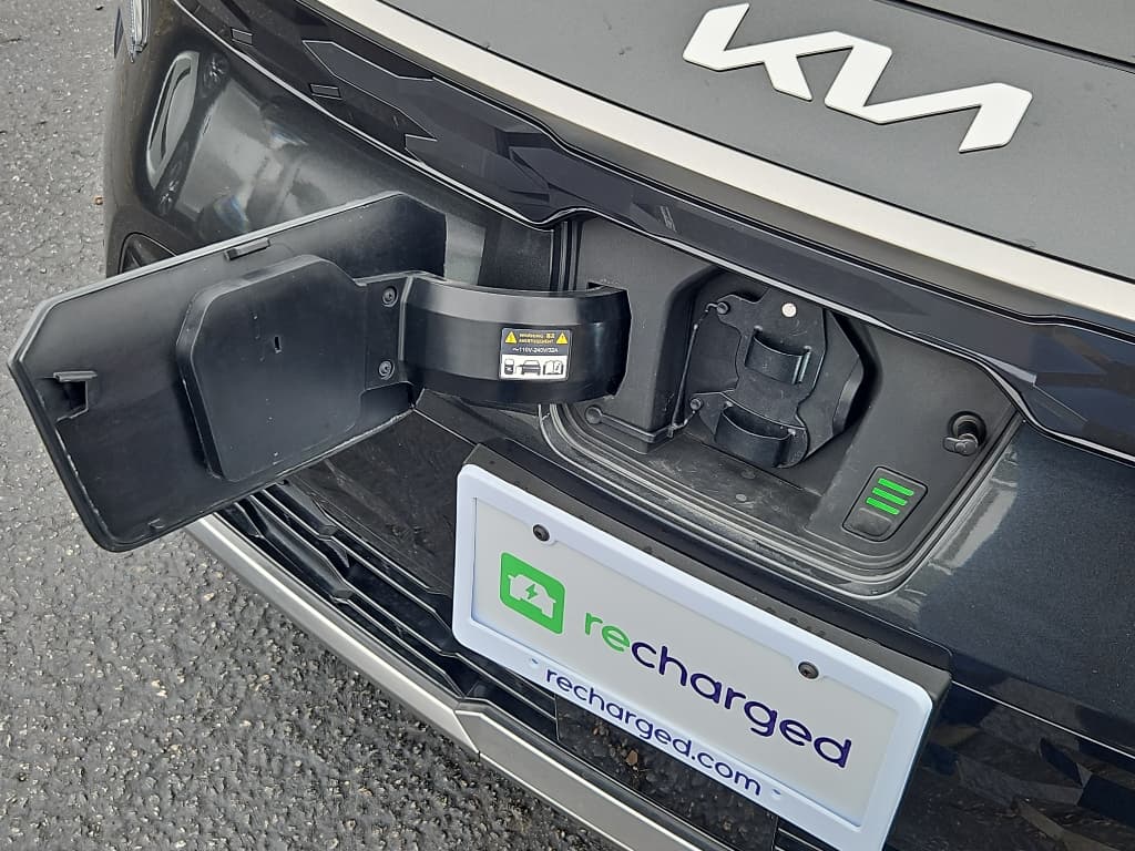 2024 Kia Niro EV view 5