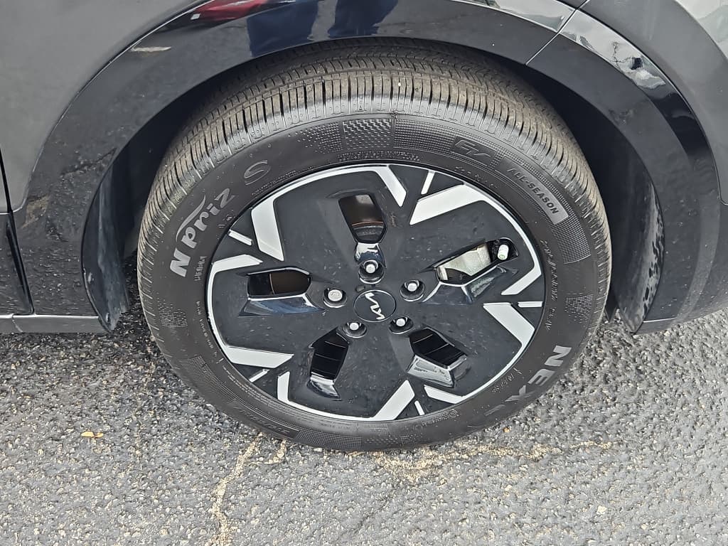 2024 Kia Niro EV view 37