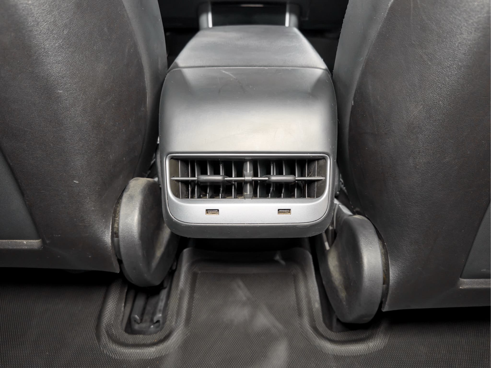 2018 Tesla Model 3 view 21