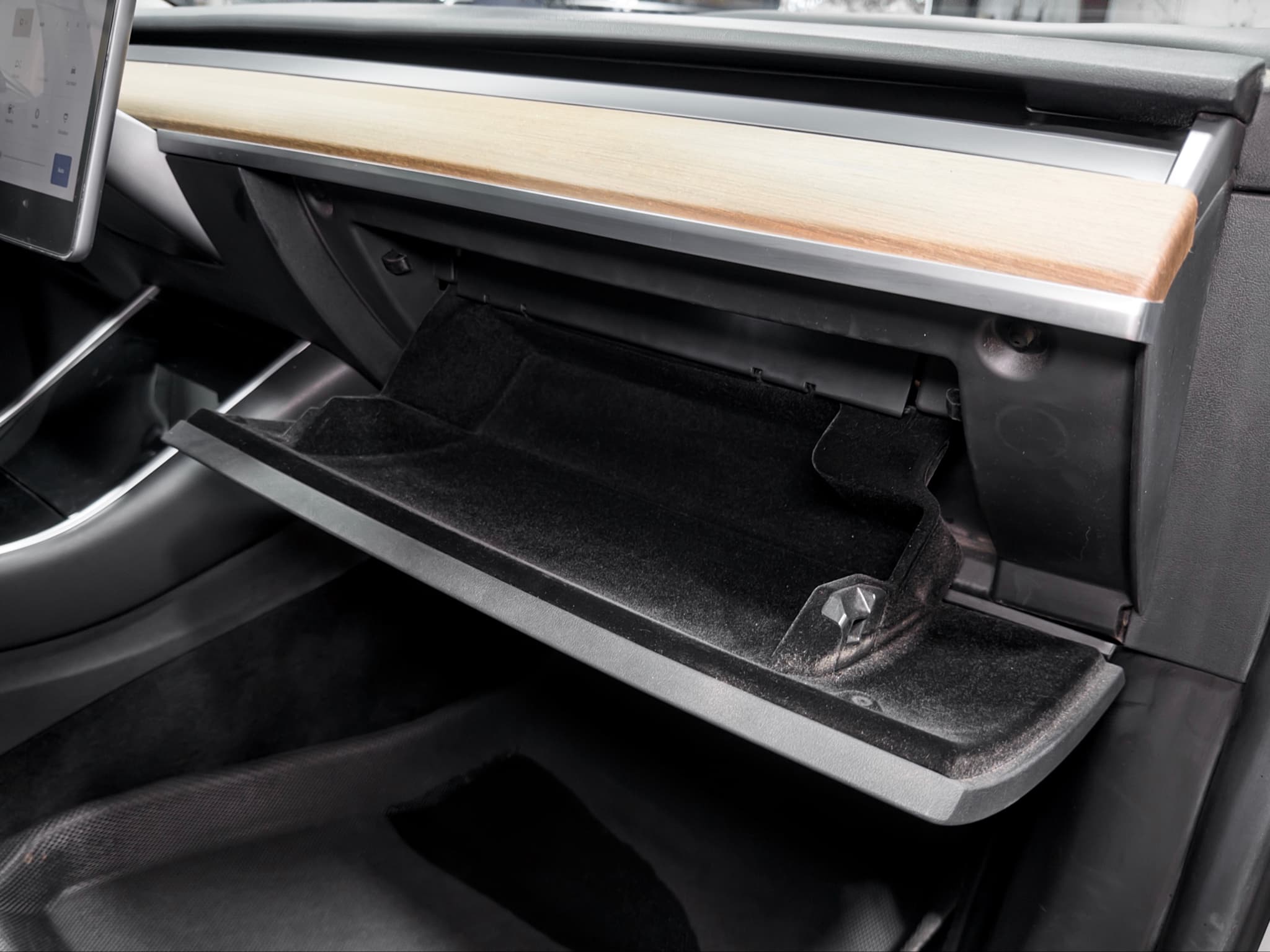 2018 Tesla Model 3 view 20