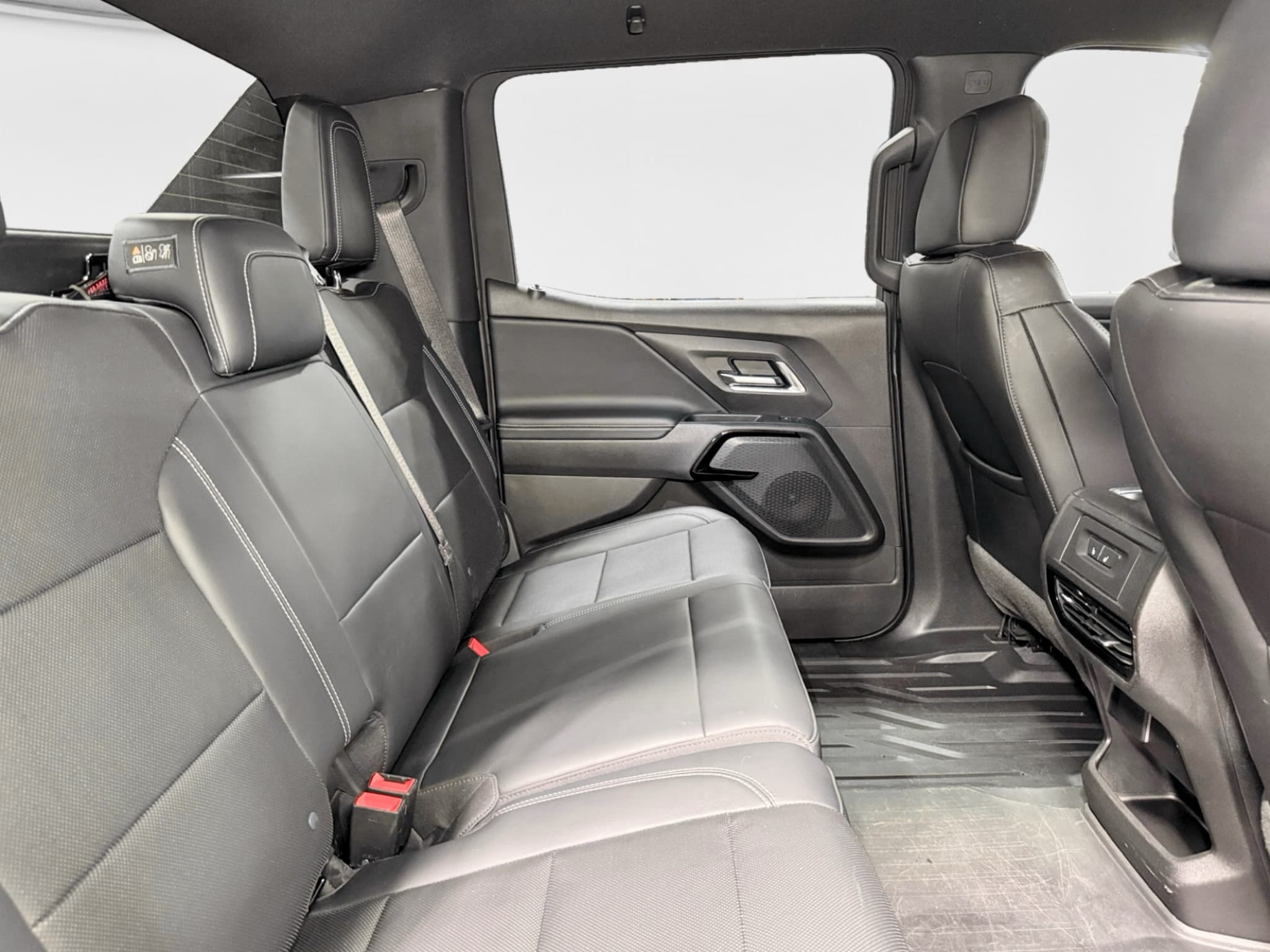 2025 Chevrolet Silverado EV view 21