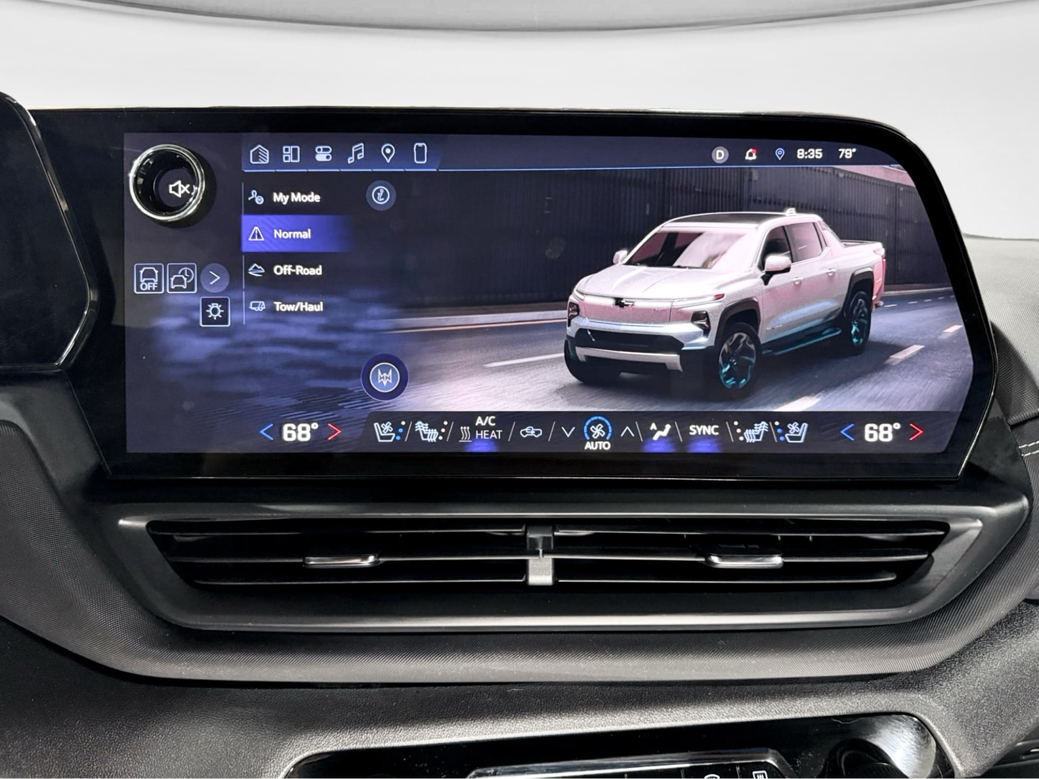 2025 Chevrolet Silverado EV view 10