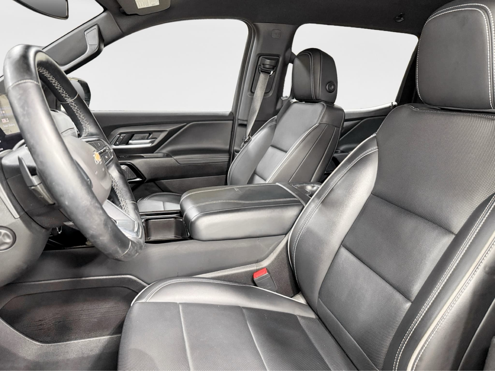 2025 Chevrolet Silverado EV view 16