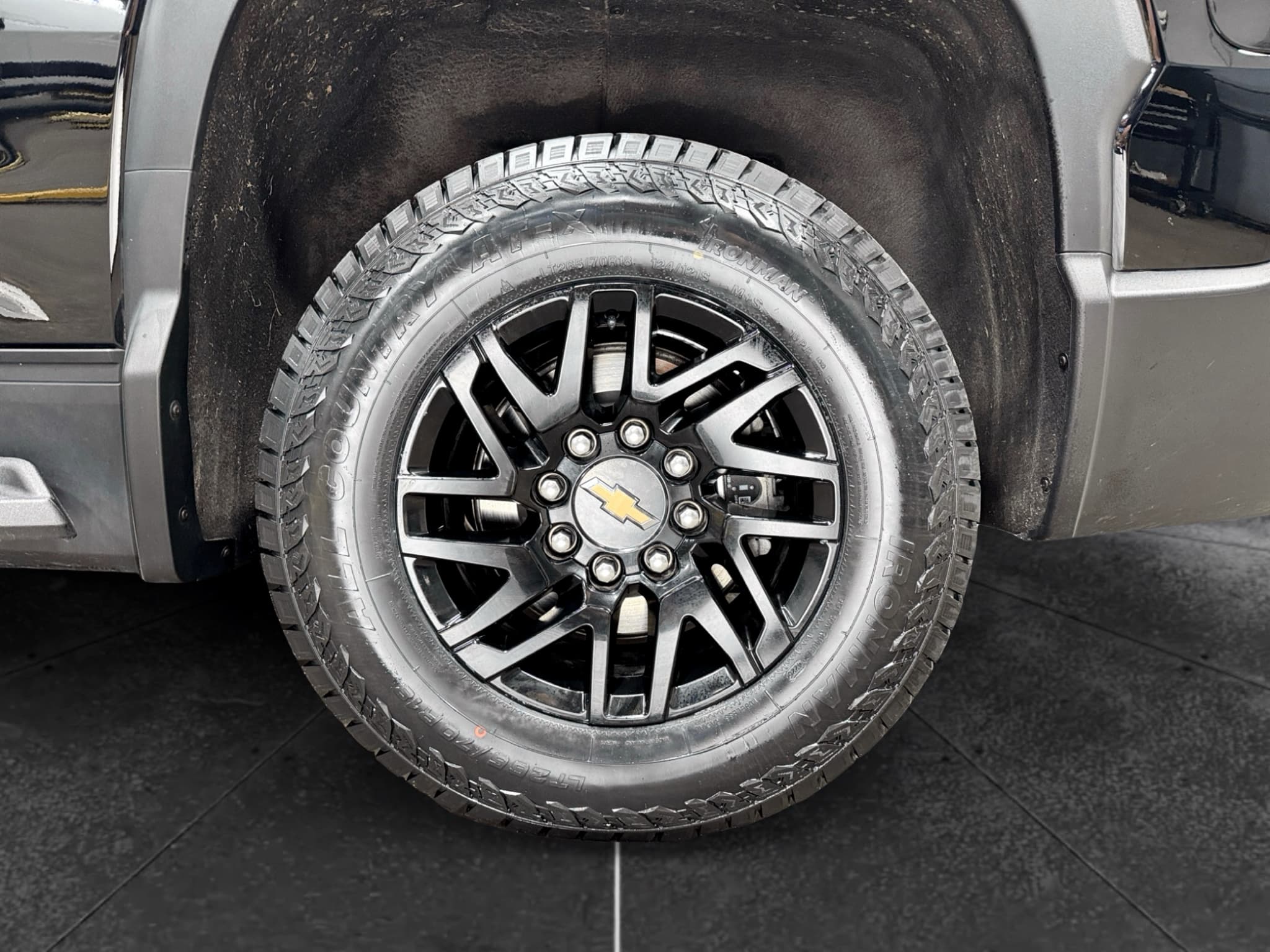 2025 Chevrolet Silverado EV view 33