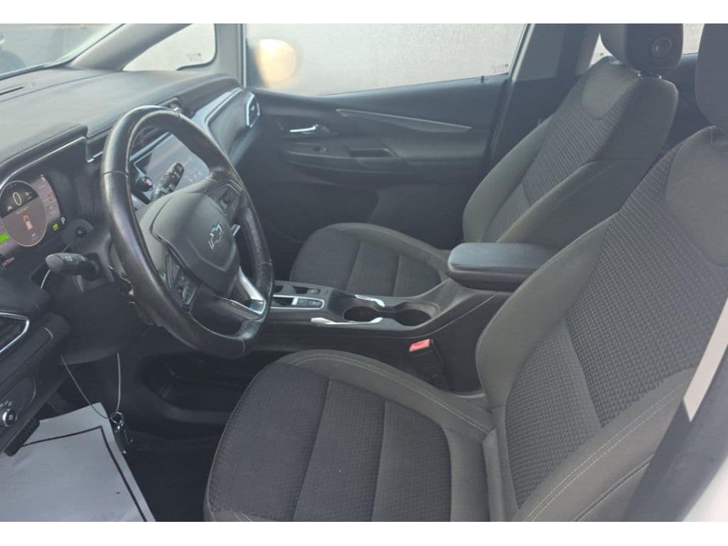 2022 Chevrolet Bolt EV view 5