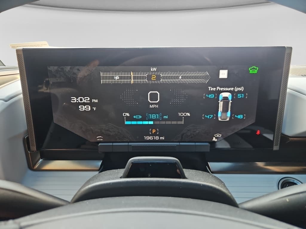 2022 GMC Hummer EV view 9
