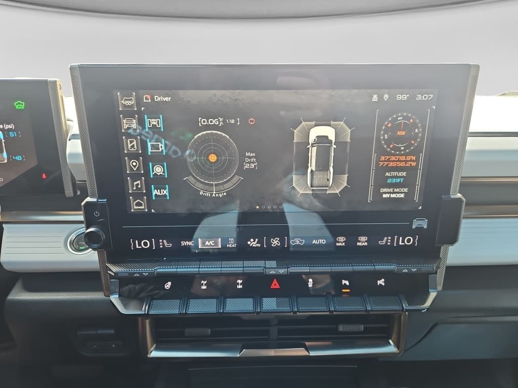 2022 GMC Hummer EV view 12