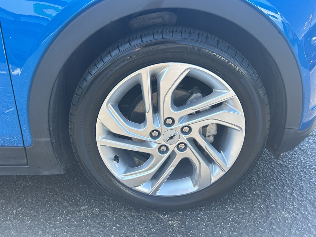 2022 Chevrolet Bolt EV view 24
