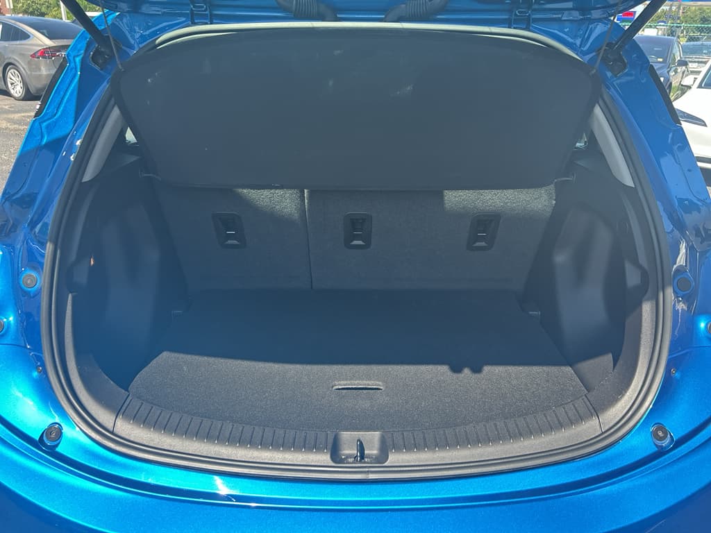 2022 Chevrolet Bolt EV view 19