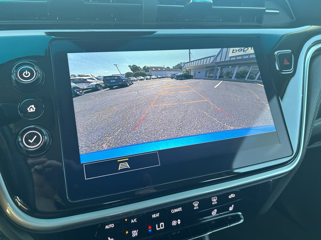 2022 Chevrolet Bolt EV view 11