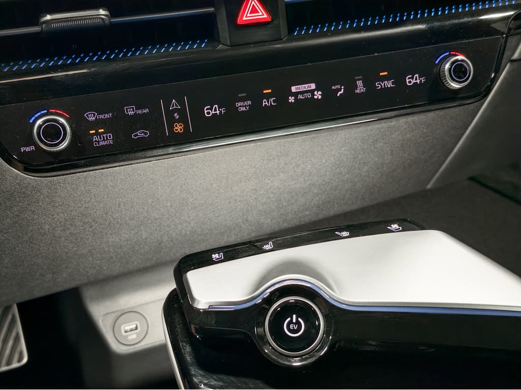 2023 Kia EV6 view 15