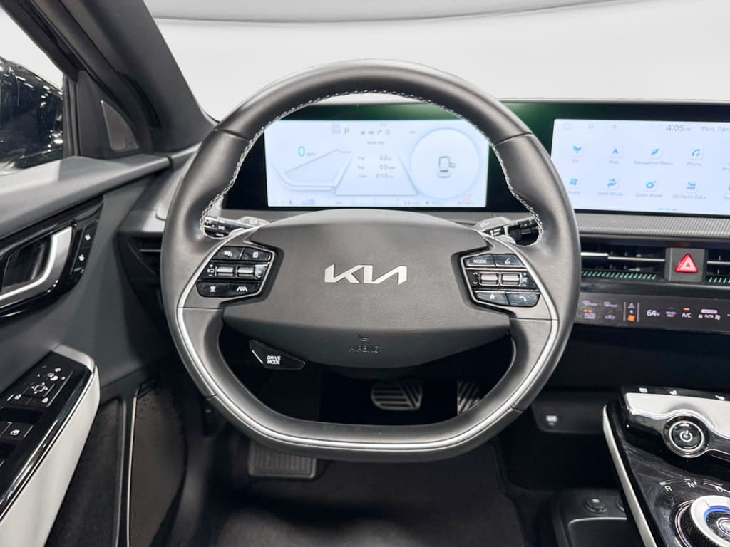 2023 Kia EV6 view 8