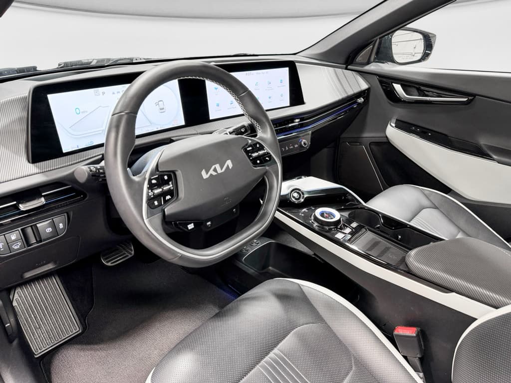 2023 Kia EV6 view 18