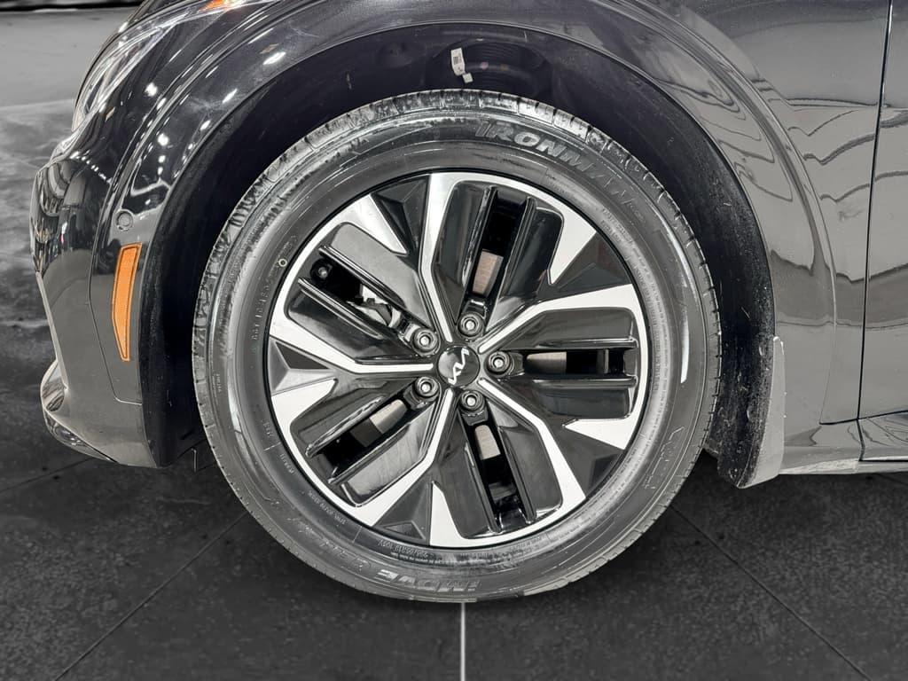 2023 Kia EV6 view 32