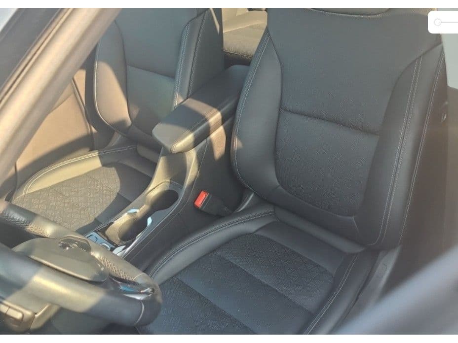 2022 Chevrolet Bolt EV view 5