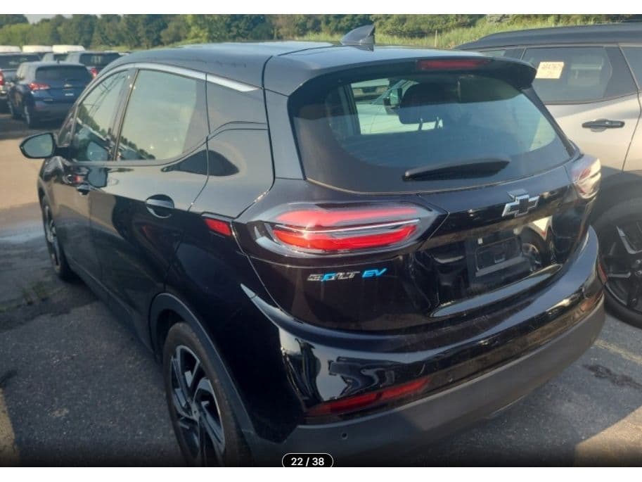 2022 Chevrolet Bolt EV view 2