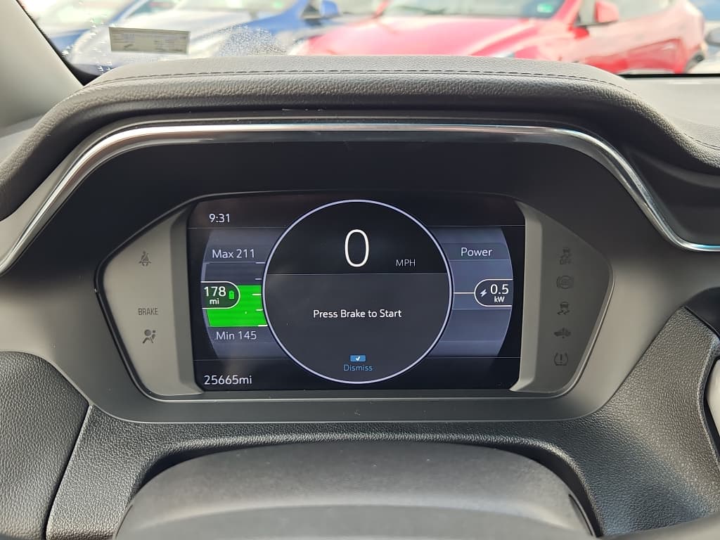 2022 Chevrolet Bolt EV view 9