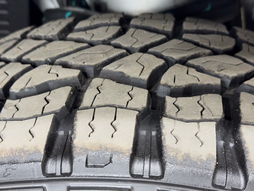 2022 GMC Hummer EV view 36