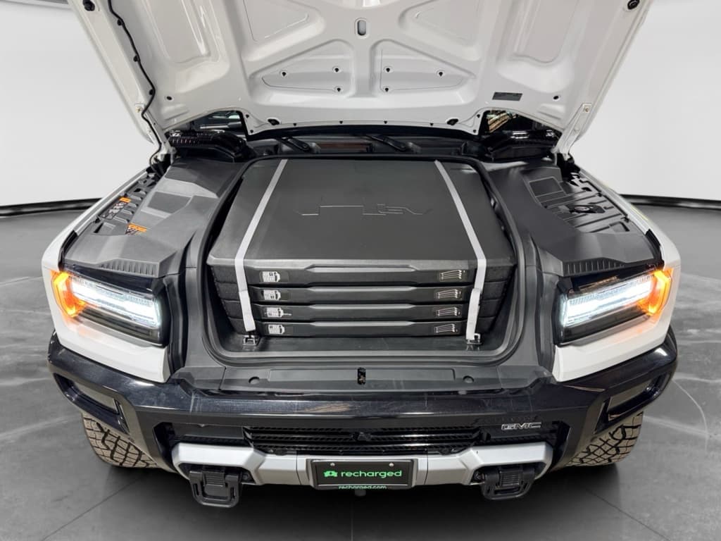 2022 GMC Hummer EV view 26