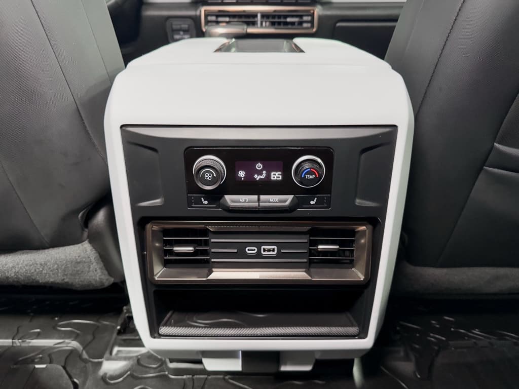 2022 GMC Hummer EV view 22