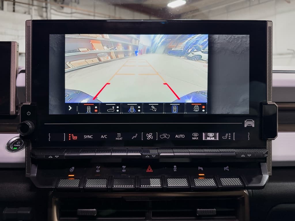 2022 GMC Hummer EV view 15