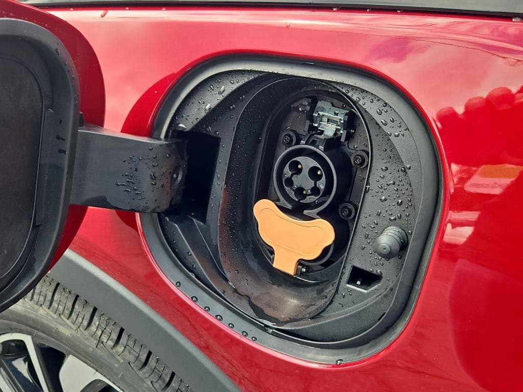 2022 Chevrolet Bolt EV view 5