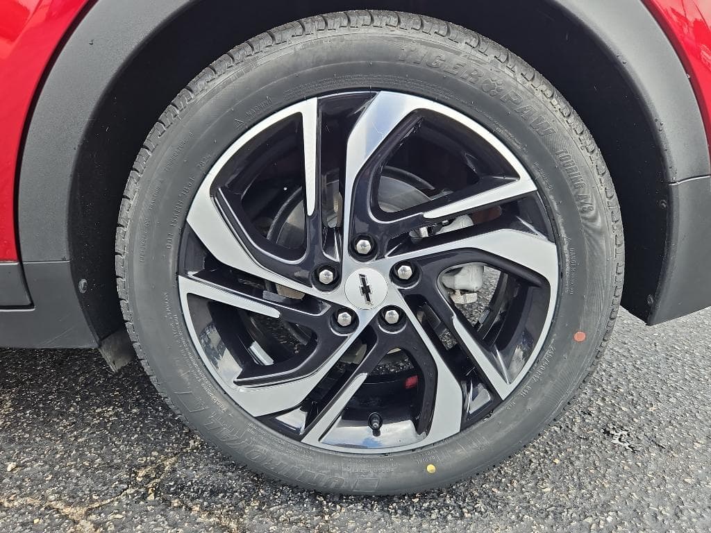 2022 Chevrolet Bolt EV view 25