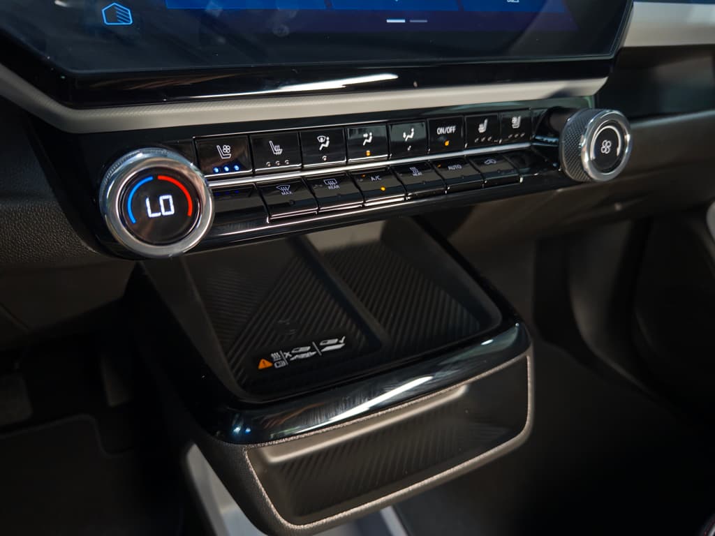 2027 Chevrolet Bolt view 15