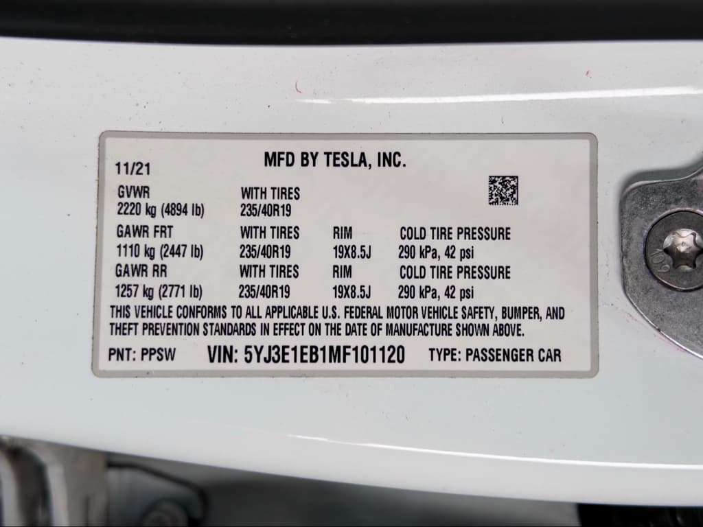 2021 Tesla Model 3 view 27