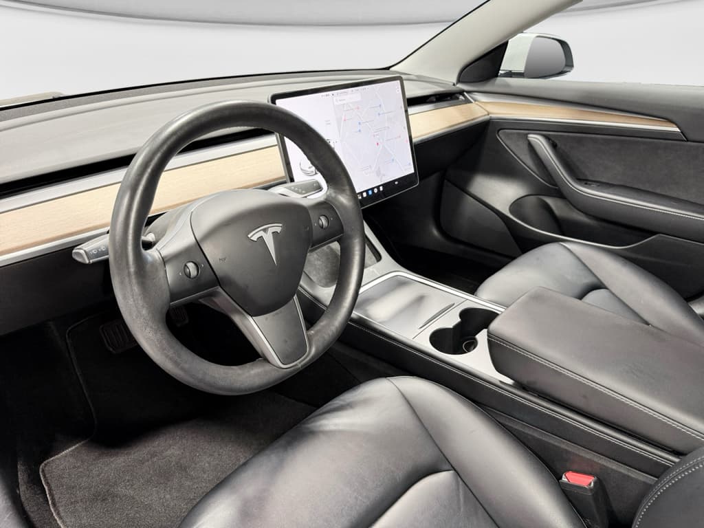 2021 Tesla Model 3 view 16