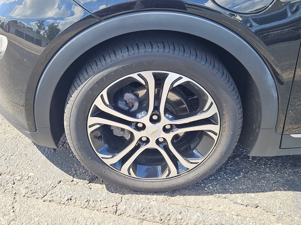 2021 Chevrolet Bolt EV view 27