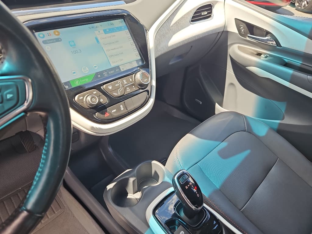 2021 Chevrolet Bolt EV view 18