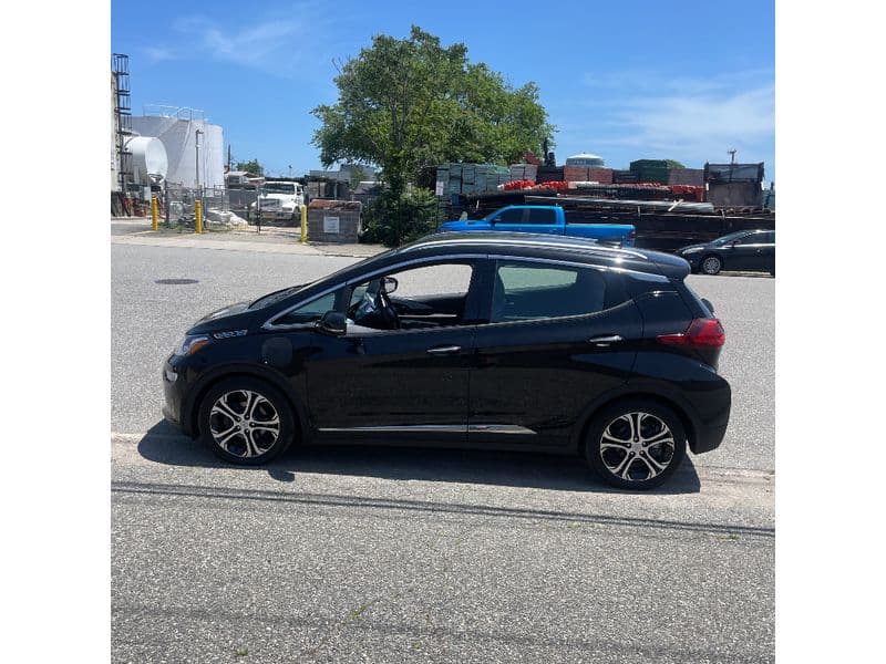 2021 Chevrolet Bolt EV view 2