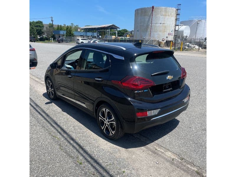 2021 Chevrolet Bolt EV view 3