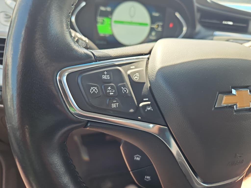 2021 Chevrolet Bolt EV view 9