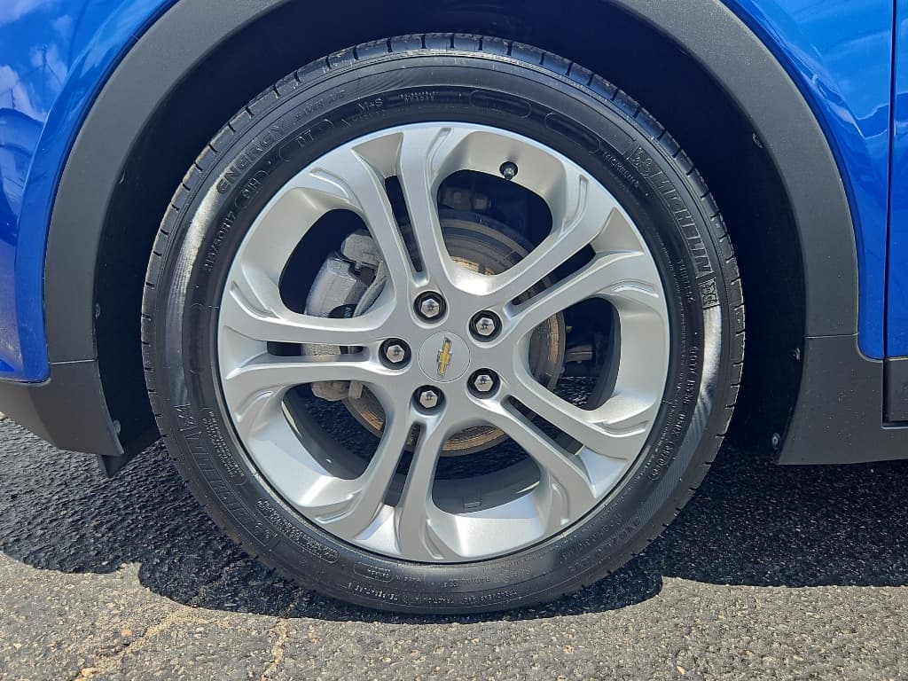 2021 Chevrolet Bolt EV view 20