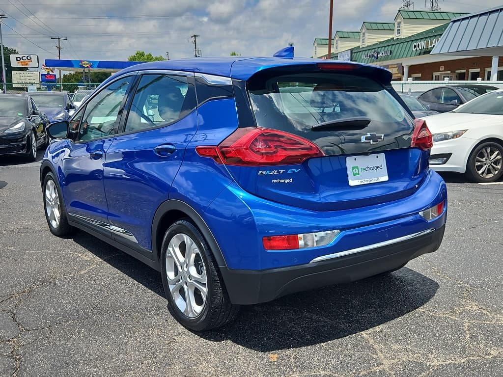 2021 Chevrolet Bolt EV view 2