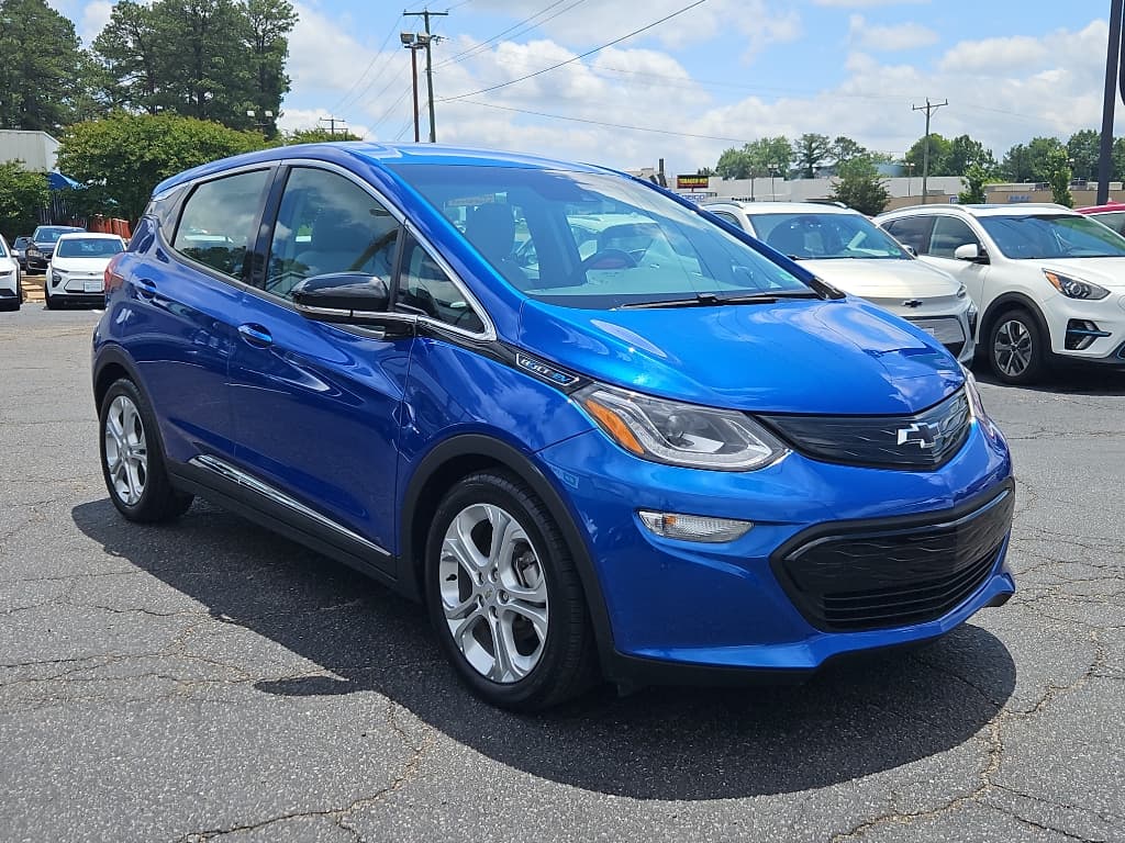 2021 Chevrolet Bolt EV view 4