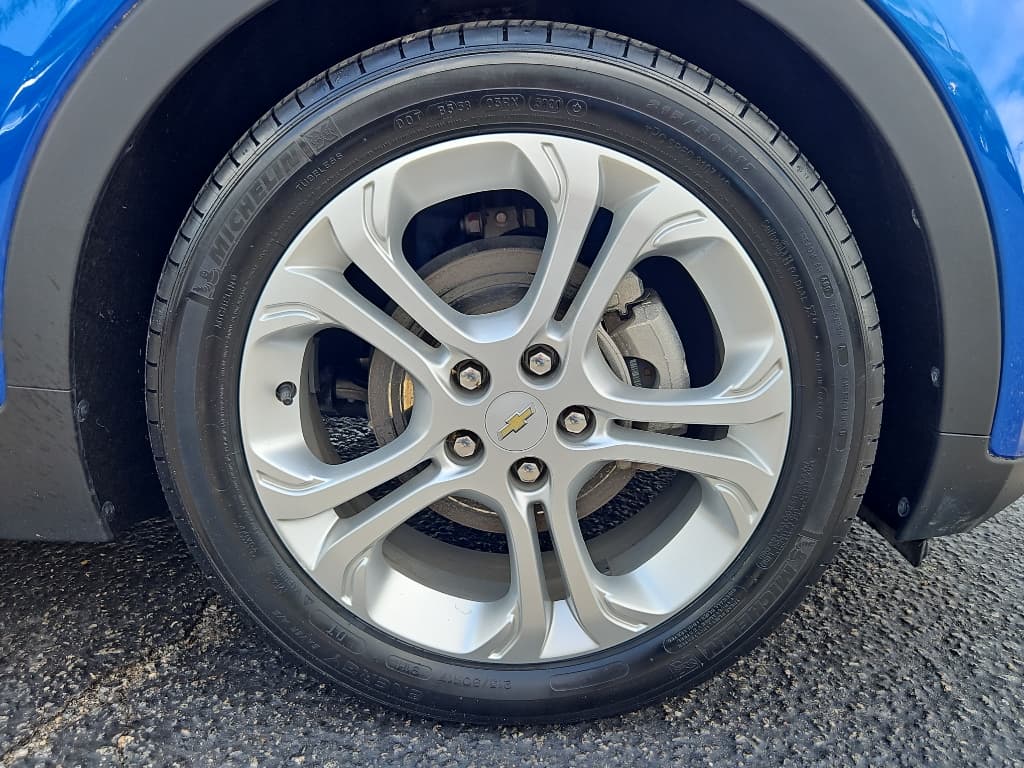 2021 Chevrolet Bolt EV view 26