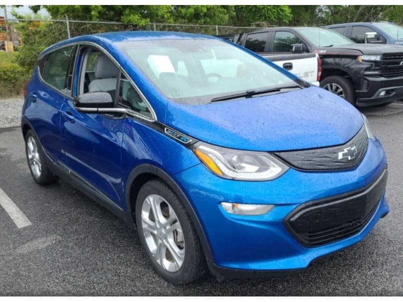 2021 Chevrolet Bolt EV view 2