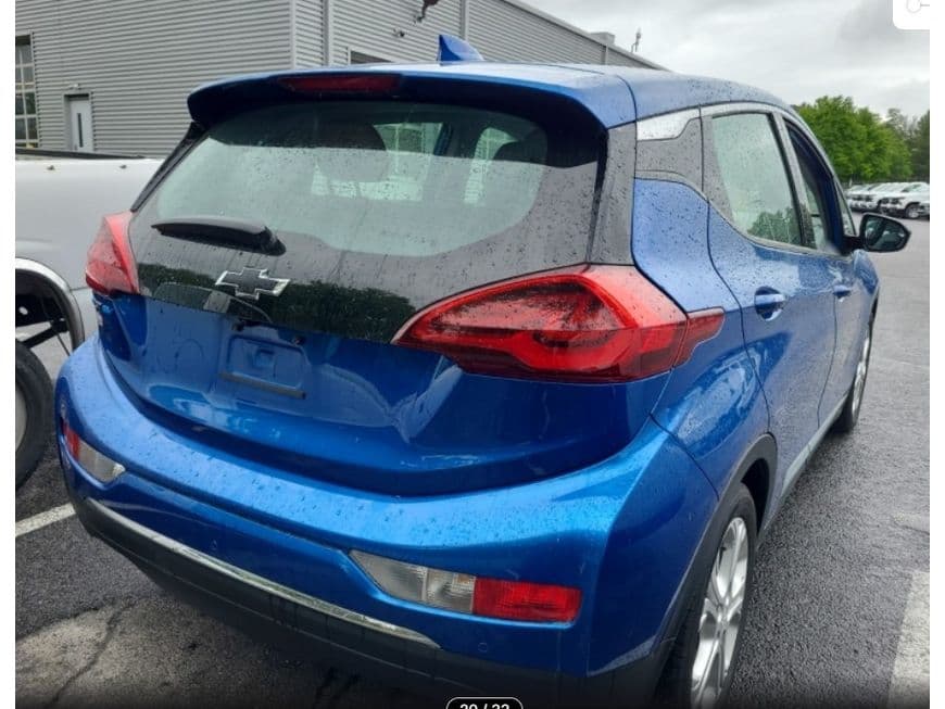 2021 Chevrolet Bolt EV view 3