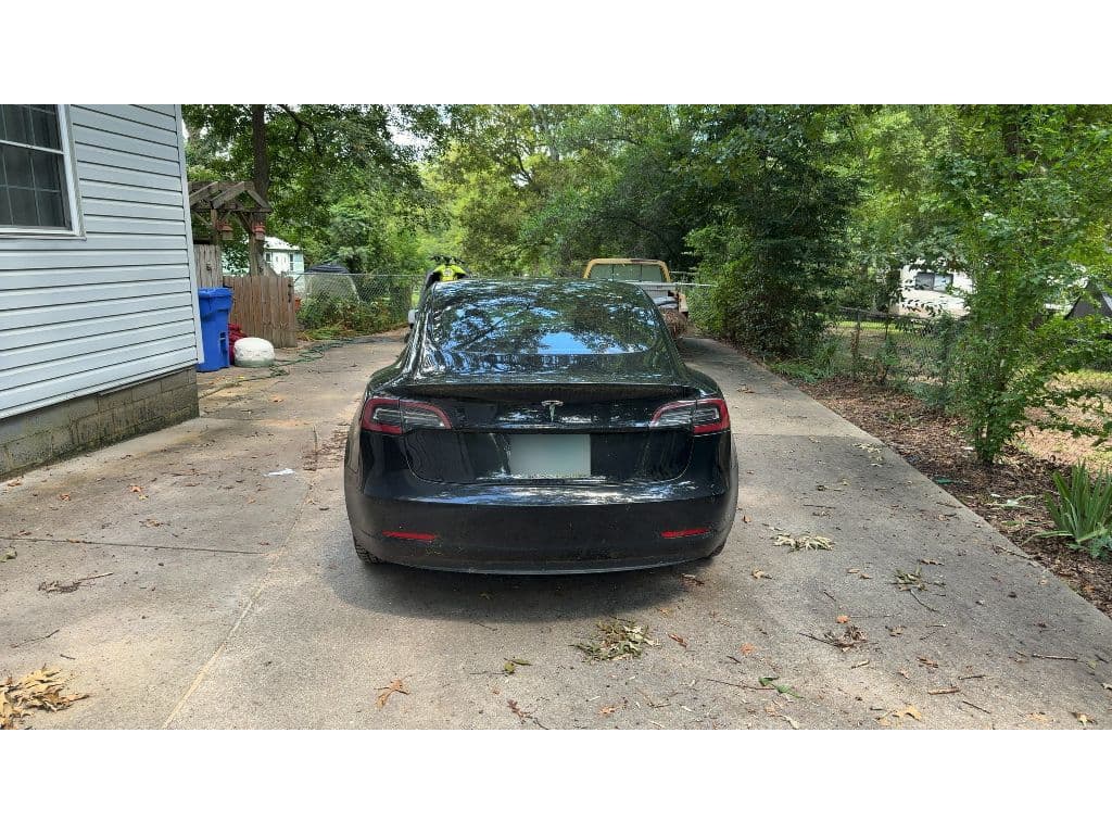 2018 Tesla Model 3 view 4