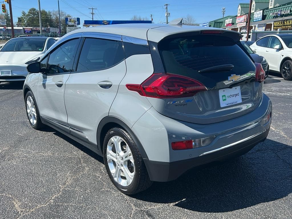 2021 Chevrolet Bolt EV view 2
