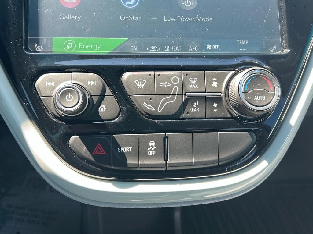 2021 Chevrolet Bolt EV view 13