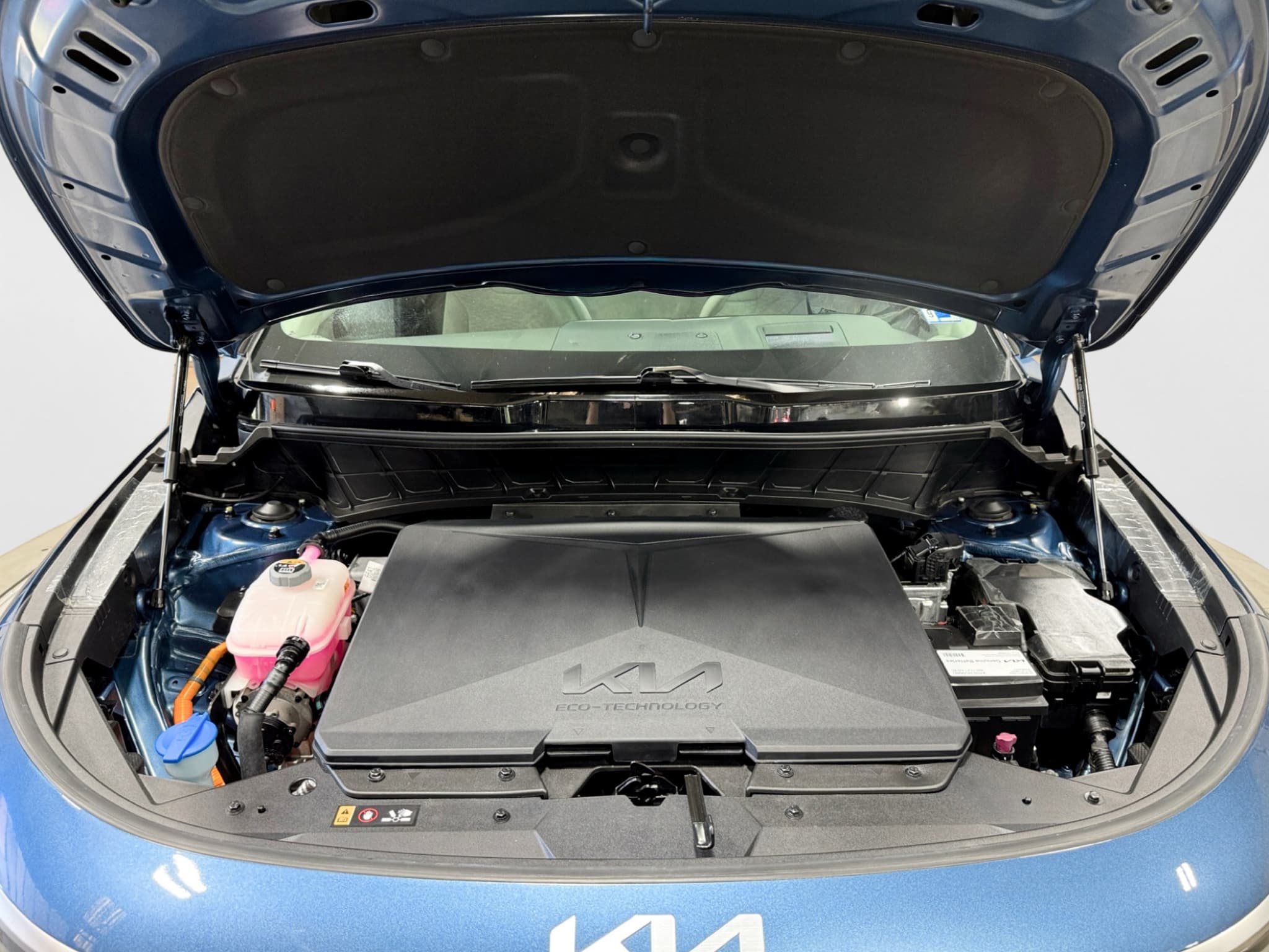 2024 Kia Niro EV view 25