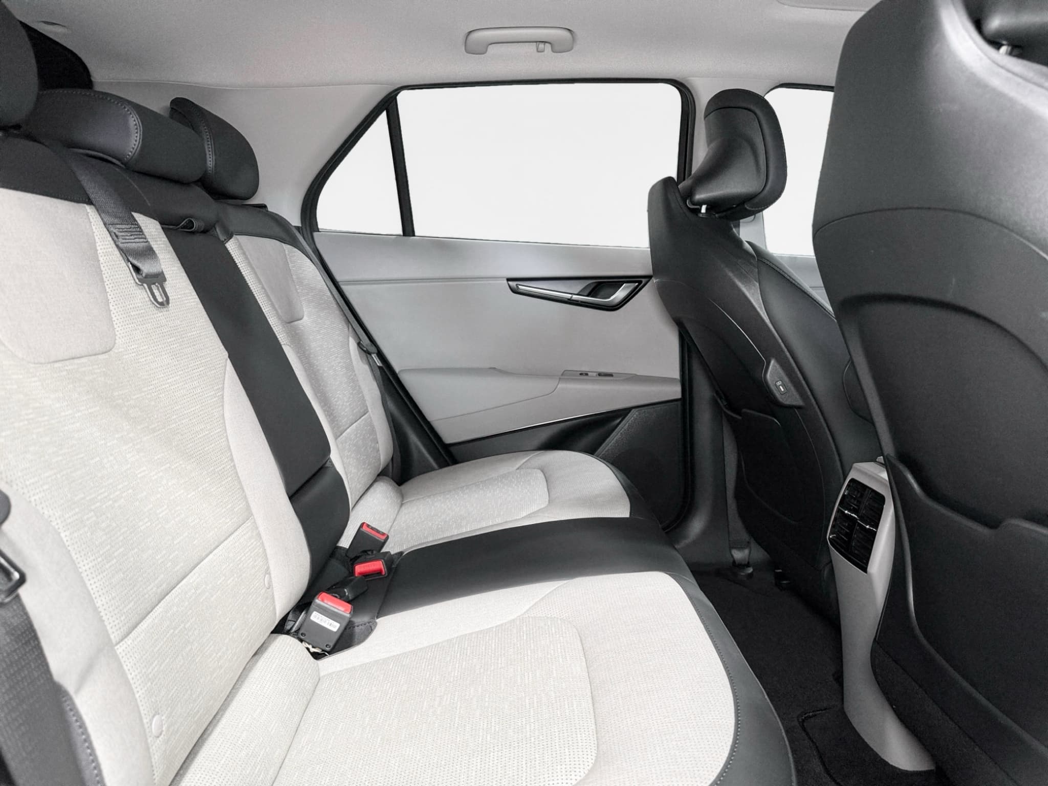 2024 Kia Niro EV view 22