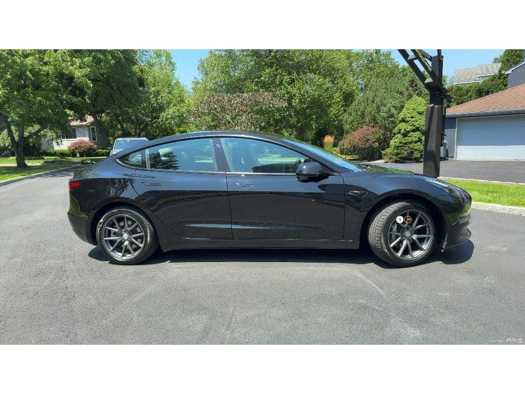 2022 Tesla Model 3 view 5