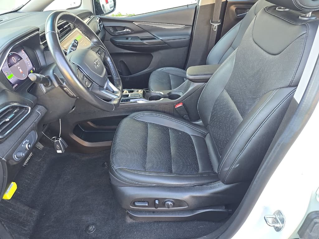 2022 Chevrolet Bolt EV view 5