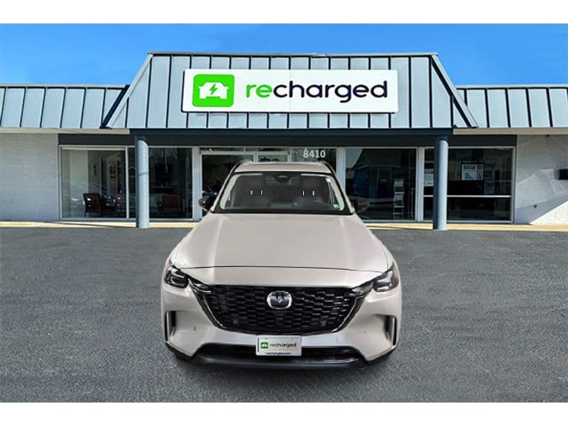2025 Mazda CX-90 PHEV view 2